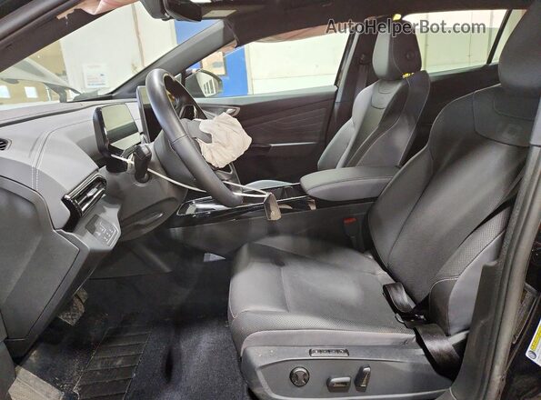 1V2WSPE87RC009820 2024 VOLKSWAGEN ID.4 Black წინა სალონის ხედი
