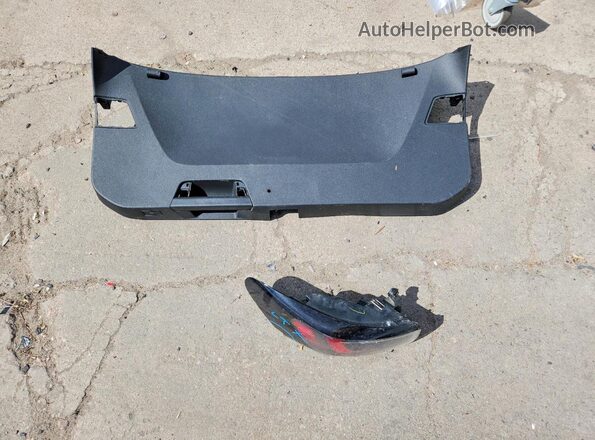 1V2WSPE87SC008706 2025 VOLKSWAGEN ID.4 White Widok naklejki z numerem VIN