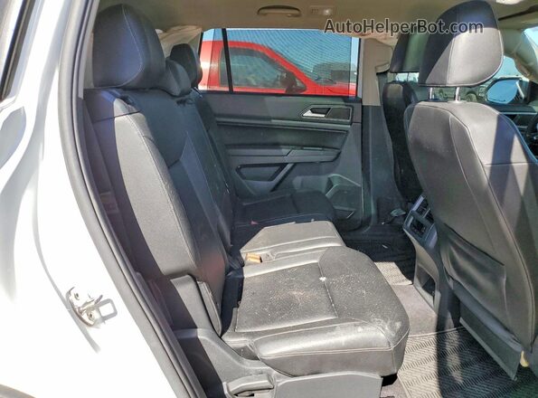 1V2YR2CAXKC558561 2019 VOLKSWAGEN ATLAS White Rear seats view