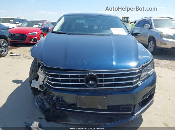 1VWAA7A30JC029529 2018 VOLKSWAGEN PASSAT Blue Rear interior view