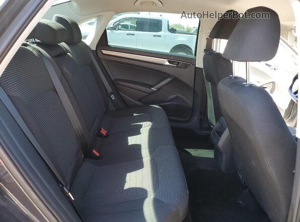 1VWAT7A31GC054538 2016 VOLKSWAGEN PASSAT Gray 