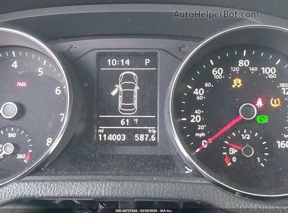 1VWAT7A33HC025687 2017 VOLKSWAGEN PASSAT White 