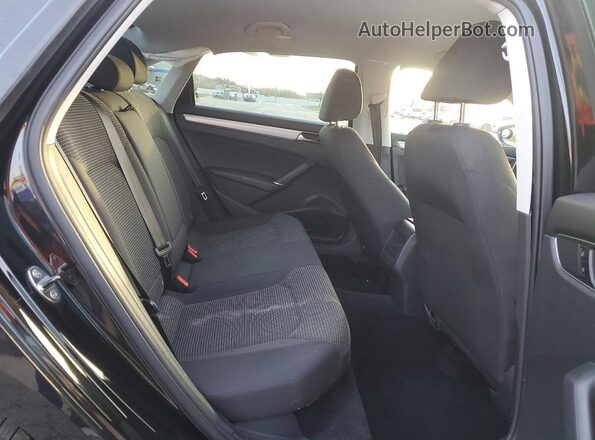 1VWAT7A38HC040010 2017 VOLKSWAGEN PASSAT Black Вид задніх сидінь
