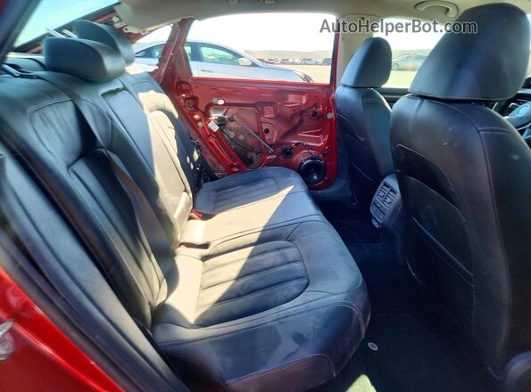 1VWBA7A33NC009995 2022 VOLKSWAGEN PASSAT Red Widok tylnych siedzeń