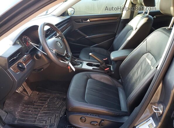 1VWBA7A35NC009707 2022 VOLKSWAGEN PASSAT Gray Vista interior delantera