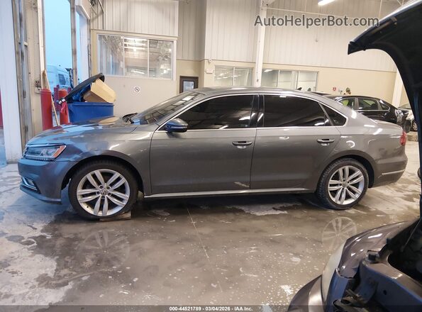 1VWBA7A3XJC008417 2018 VOLKSWAGEN PASSAT Gray 