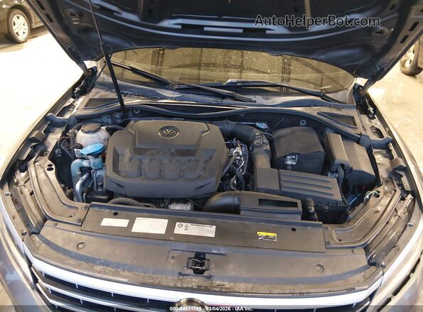 1VWBA7A3XJC008417 2018 VOLKSWAGEN PASSAT Gray Rear view