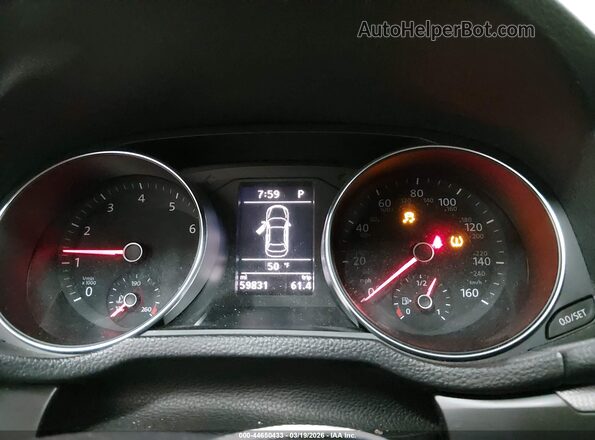 1VWDT7A30HC055100 2017 VOLKSWAGEN PASSAT Dark Blue Widok tylnych siedzeń