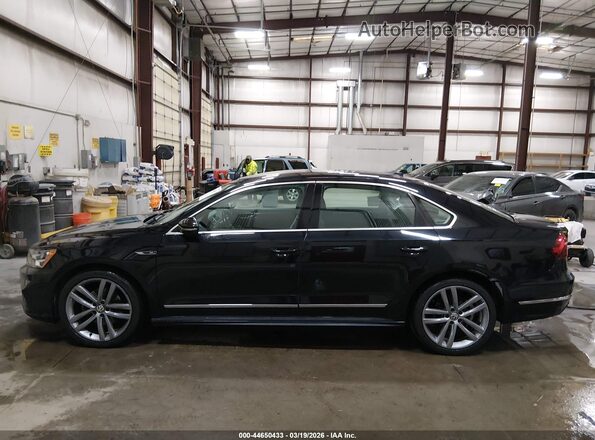 1VWDT7A30HC055100 2017 VOLKSWAGEN PASSAT Dark Blue 