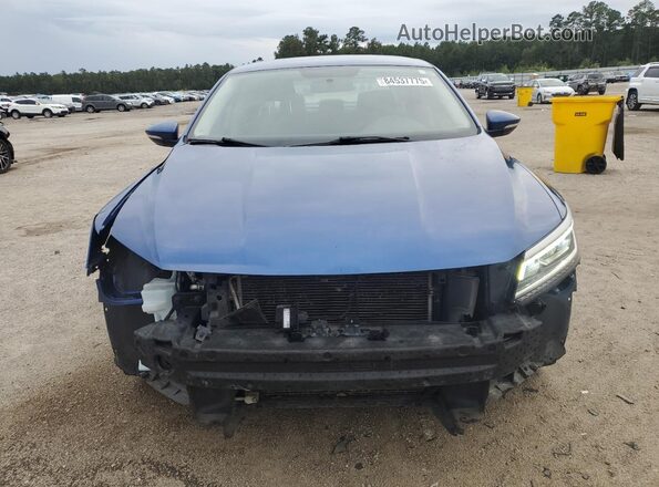 1VWDT7A33HC065118 2017 VOLKSWAGEN PASSAT Blue Front view