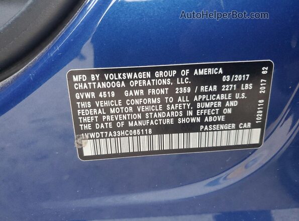 1VWDT7A33HC065118 2017 VOLKSWAGEN PASSAT Blue Engine compartment view
