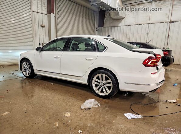 1VWGT7A36HC005461 2017 VOLKSWAGEN PASSAT White Tył lewy
