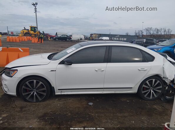 1VWJM7A39JC034820 2018 VOLKSWAGEN PASSAT Белый 