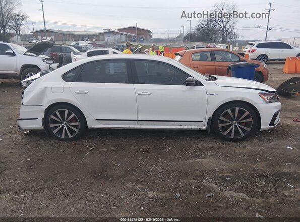 1VWJM7A39JC034820 2018 VOLKSWAGEN PASSAT Белый Панорамный вид салона 360°
