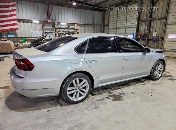 1VWLA7A35KC010582 2019 VOLKSWAGEN PASSAT Silver Задня права чверть