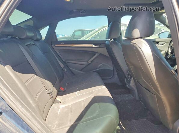 1VWMA7A32MC006559 2021 VOLKSWAGEN PASSAT Blue Rear seats view
