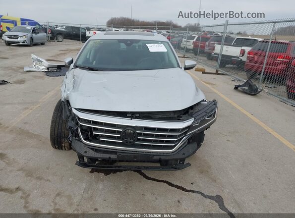 1VWMA7A34LC016119 2020 VOLKSWAGEN PASSAT Silver Vista interior trasera