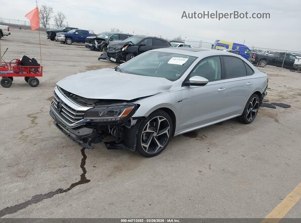 1VWMA7A34LC016119 2020 VOLKSWAGEN PASSAT Silver Vista tres cuartos delantera izquierda