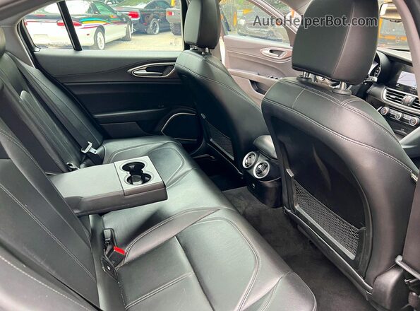 ZARFAEEN9H7544398 2017 ALFA ROMEO GIULIA Gray 