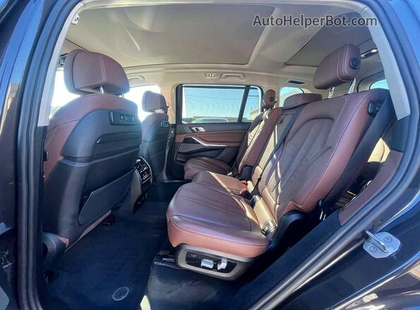 5UXCW2C02L9C42860 2020 BMW X7 Black 
