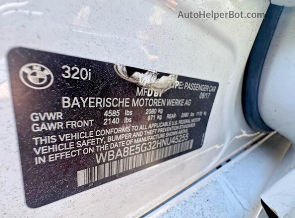 WBA8E5G32HNU45255 2017 BMW 3 SERIES White Widok tylnych siedzeń