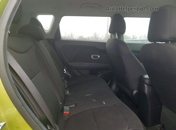 KNDJN2A26J7903358 2018 KIA SOUL Green 