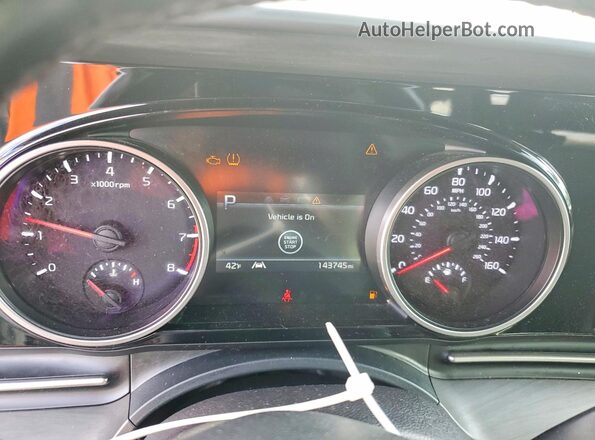 KNDNE5H38N6082034 2022 KIA CARNIVAL Red Вид задніх сидінь