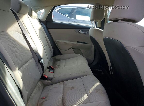 3KPF24AD4KE103428 2019 KIA FORTE Gray 