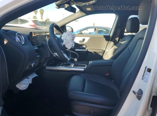 W1N4N4GB2RJ610774 2024 MERCEDES-BENZ GLA White Սալոնի դիմացի տեսք
