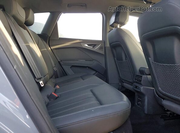 WA1LUBFZ9RP036223 2024 AUDI Q4 Gray 