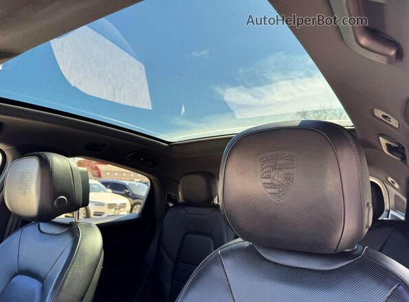 WP1BA2AY6PDA25539 2023 PORSCHE CAYENNE Gray Vista interior de 360 grados