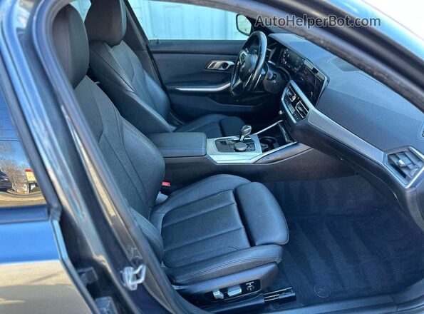 3MW5R1J0XM8B49895 2021 BMW 3 SERIES Gray ხელსაწყოთა პანელის ხედი