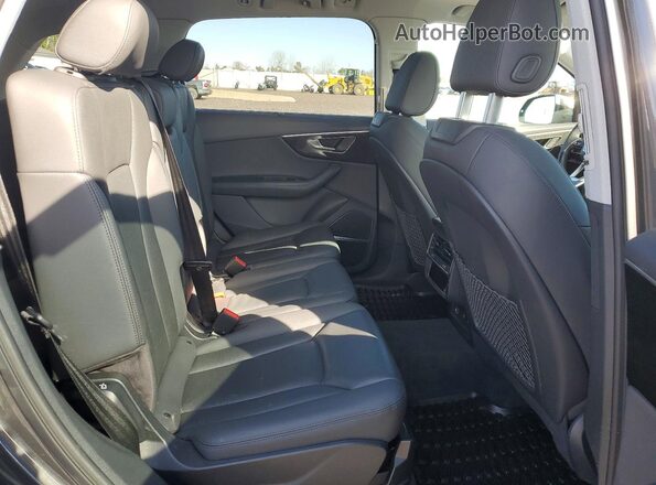 WA1LXAF70MD029607 2021 AUDI Q7 Gray Вид підкапотного простору