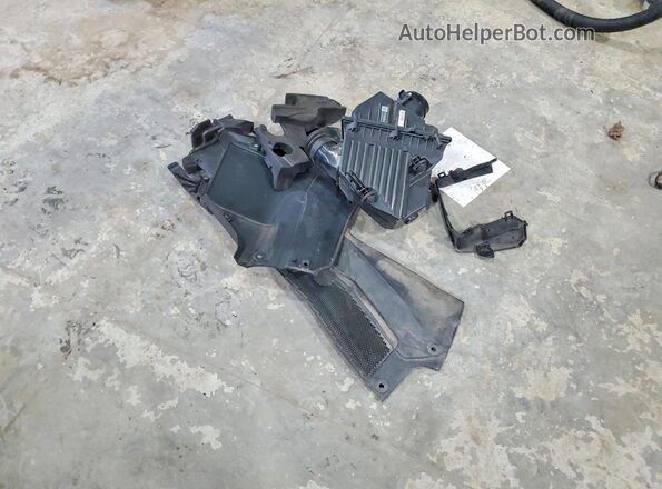 SALCP2FX8NH909033 2022 LAND ROVER DISCOVERY White სალონის 360-გრადუსიანი ხედი