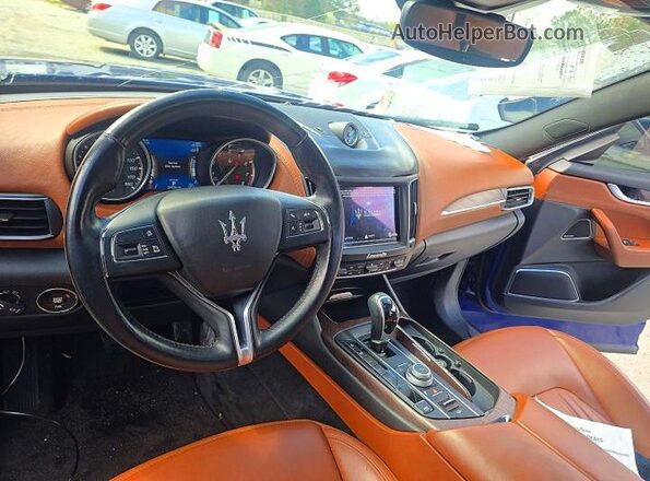 ZN661XUL6JX304431 2018 MASERATI LEVANTE Blue 