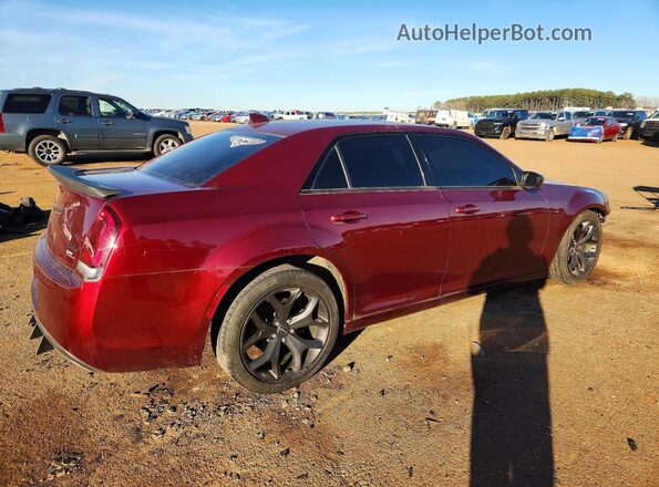 2C3CCAAG0LH179019 2020 CHRYSLER 300 Maroon Trasero derecho