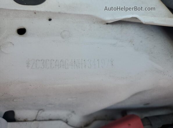 MVIN390833IND 2022 CHRYSLER 300 White Շարժիչի բաժամունքի տեսք