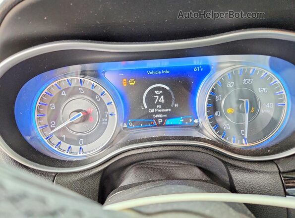 2C3CCAAG4PH556098 2023 CHRYSLER 300 Gray Vista del cuadro de instrumentos