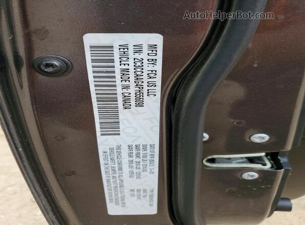 2C3CCAAG4PH556098 2023 CHRYSLER 300 Gray Vista del compartimento del motor