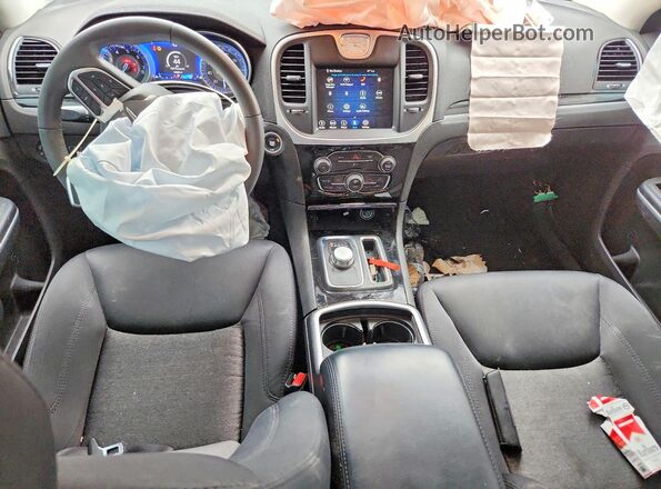 2C3CCAAG4PH556098 2023 CHRYSLER 300 Gray Vista del salpicadero