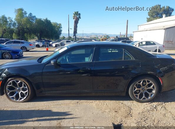 2C3CCAAG5JH308210 2018 CHRYSLER 300 Black 