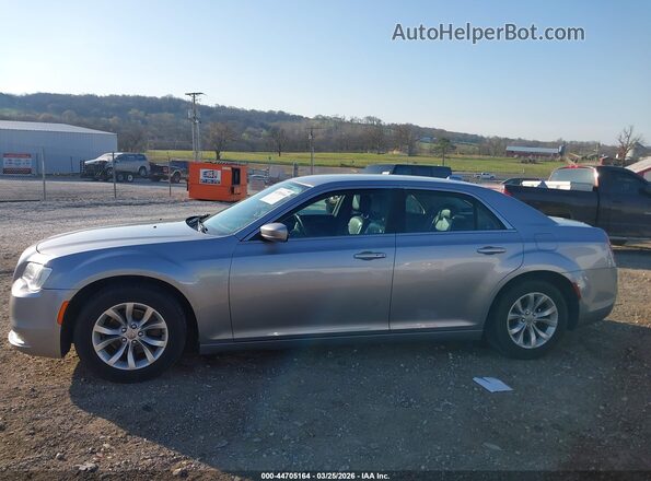 2C3CCAAG7GH238282 2016 CHRYSLER 300 Silver Widok wnętrza 360 stopni
