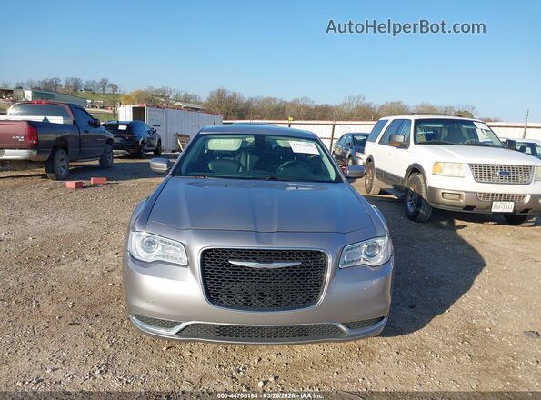 2C3CCAAG7GH238282 2016 CHRYSLER 300 Silver Widok zestawu wskaźników