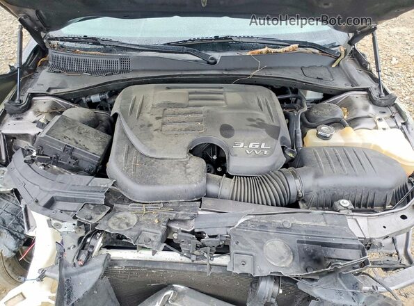2C3CCAAG7HH565394 2017 CHRYSLER 300 Charcoal უკანა სალონის ხედი