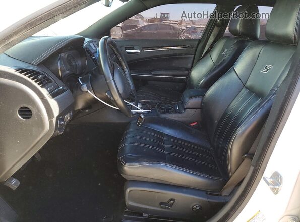 2C3CCABG3KH708086 2019 CHRYSLER 300 White 