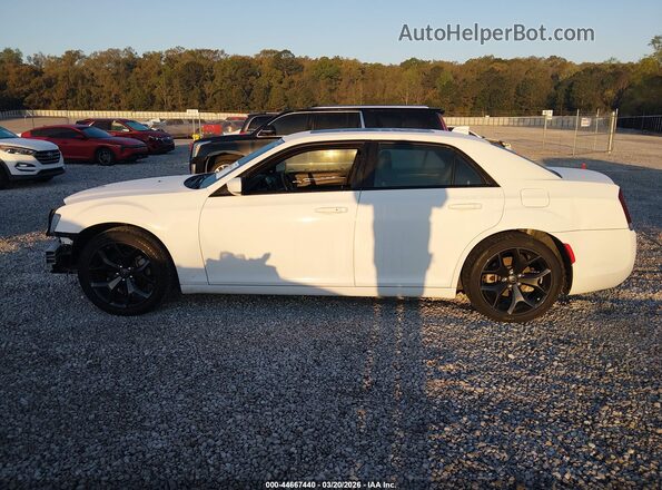 2C3CCABG3NH184569 2022 CHRYSLER 300 Белый 