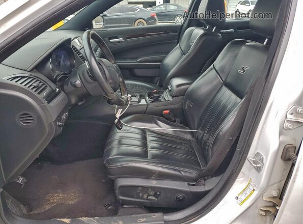 2C3CCABG4KH515901 2019 CHRYSLER 300 White 
