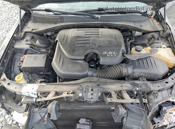 2C3CCABG5HH588154 2017 CHRYSLER 300 Black Rear interior view