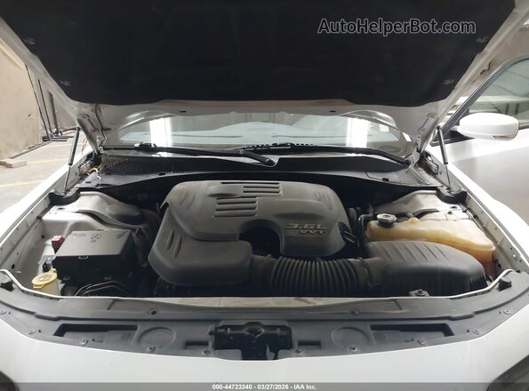 2C3CCABG6HH624174 2017 CHRYSLER 300 White Vista trasera