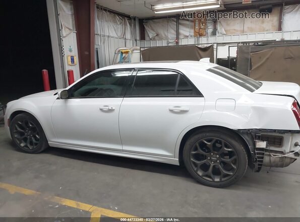 2C3CCABG6HH624174 2017 CHRYSLER 300 White Vista interior de 360 grados